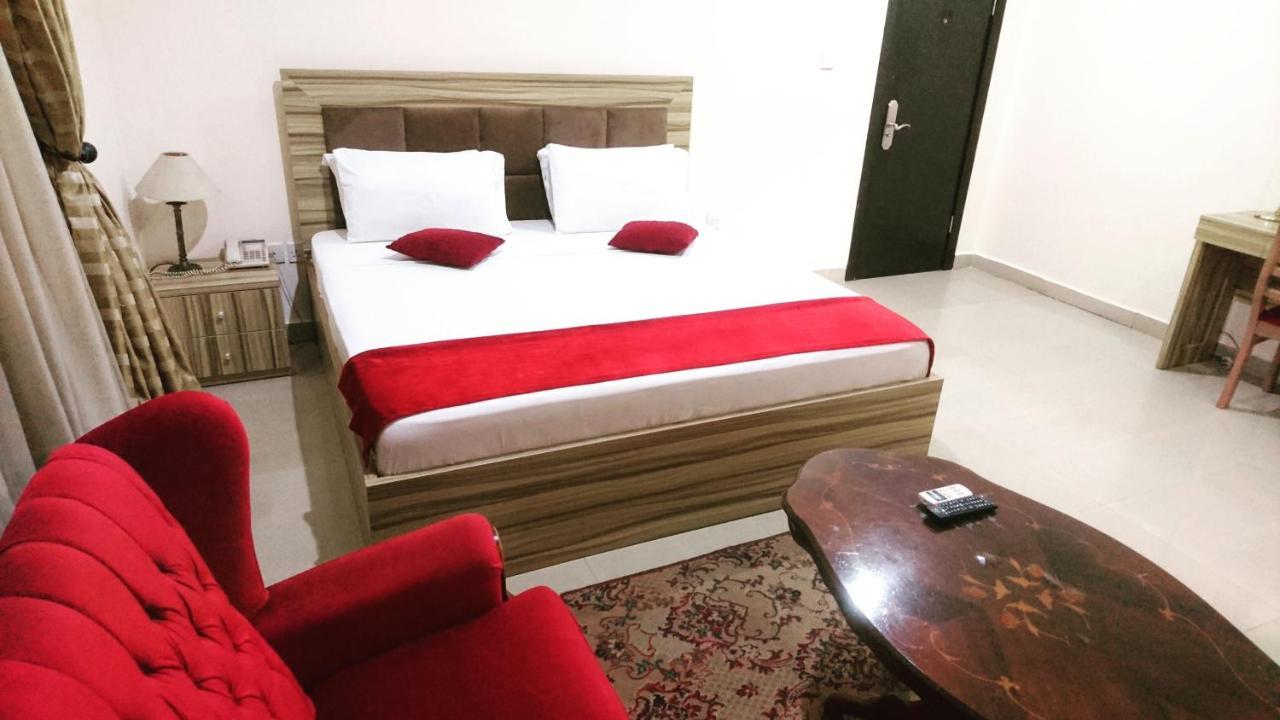 The Ambassadors Hotel Lagos Exterior photo